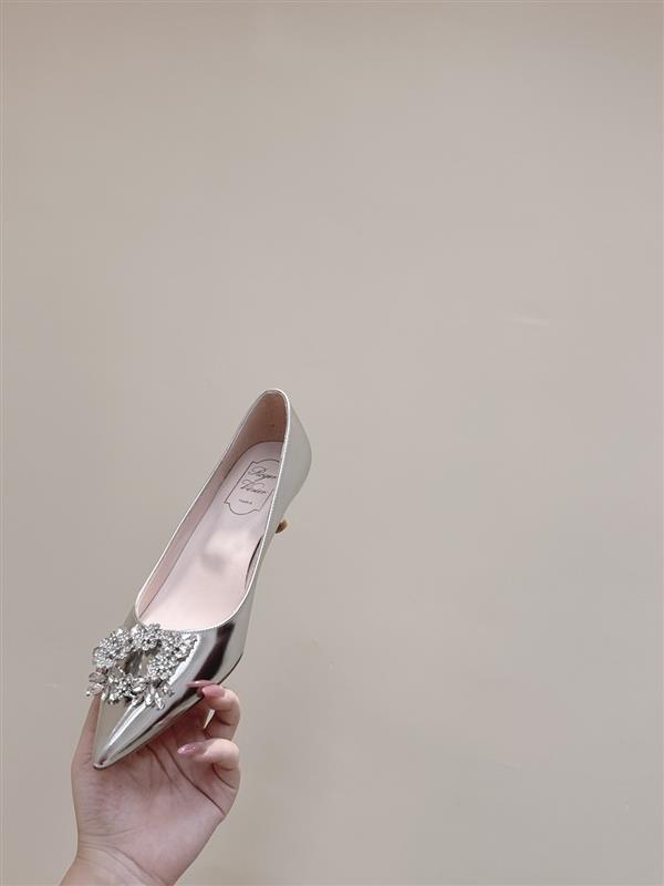 20251127171742284 320